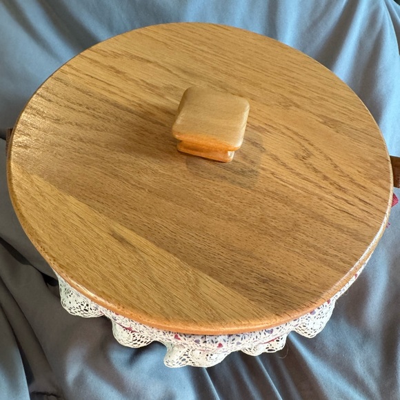 Very vintage Longaberger basket, handwoven dated 1985 - Picture 9 of 9